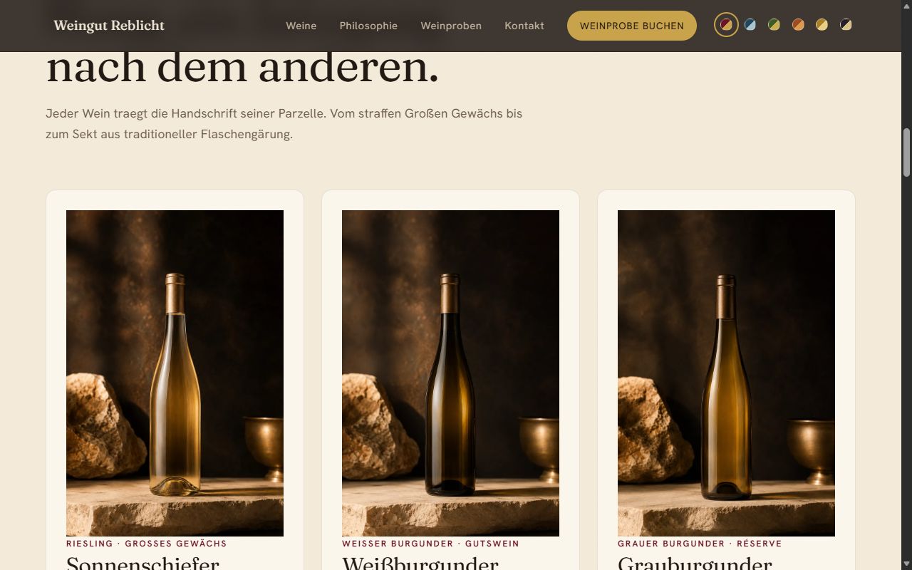 Weinkarte der Demo: Flaschen-Stillleben in drei Karten